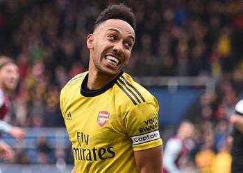 رئيس الاتحاد الجابوني يطالب أوباميانج بالرحيل عن آرسنال