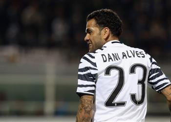 داني ألفيس عن رحيله من يوفنتوس الكرة الإيطالية تحتاج إلى التغيير