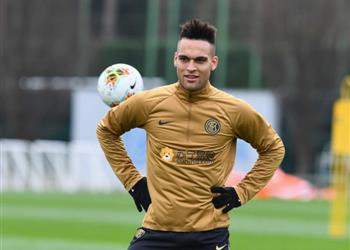 إنتر ميلان يرفض إغراءات برشلونة ويحدد شرط ا واحد ا لبيع لاوتارو مارتينيز