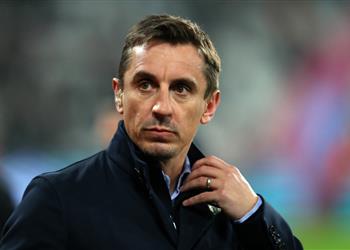 نيفيل ينصح مانشستر يونايتد بضم كين صفقة ذهبية مثل روني