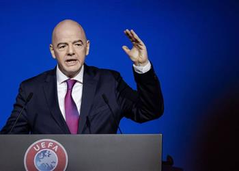 آس فيفا يتخذ قرار ا حاسم ا بشأن مونديال الأندية في الصين بسبب كورونا