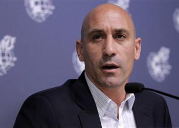 رئيس الاتحاد الإسباني يواجه تهمة التزوير