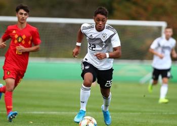 بايرن ميونخ يخطف موهبة شابة من هوفنهايم