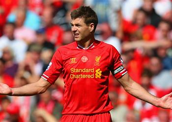 بينهم مارادونا وزيدان جيرارد يختار 6 أساطير تسببوا في عشقه لكرة القدم