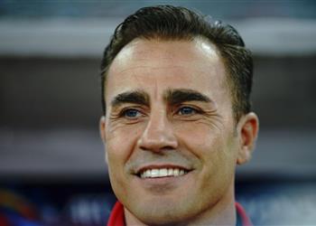 كانافارو مدافع ا عن ساري يكافح من أجل تطبيق أفكاره مع يوفنتوس