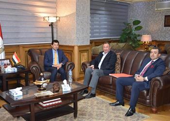 وزير الرياضة يوافق على طلب الخطيب بشأن علاج مؤمن زكريا