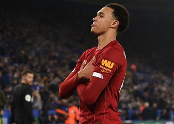 أرنولد يكشف تضحيات أسرته كي يصبح لاعب ا في ليفربول