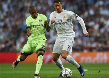 فرناندينيو ميسي ورونالدو يسببان مشاكل للمدافعين ولكن هذا اللاعب مواجهته أصعب