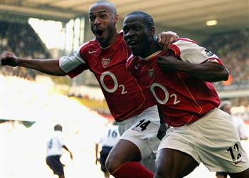 مدافع آرسنال السابق يكشف كواليس غضبه من هنري أردت سحقه