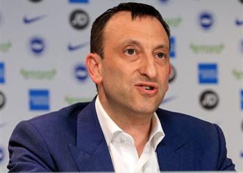 رئيس برايتون ليفربول يستحق لقب الدوري الإنجليزي ويجب إلغاء الهبوط إذا لم يستكمل الموسم