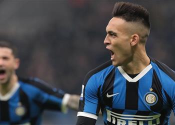 بعد اهتمام برشلونة كريسبو ينصح لاوتارو مارتينيز بشأن مستقبله