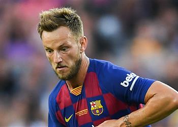 راكيتيتش يسخر من رغبة برشلونة في ضم نيمار أو مبابي مثل السحر في أفلام ديزني