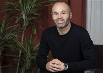 إنييستا هدف تشيلسي ضمن الأهم في مسيرتي وجوارديولا كان مرآة لجيل برشلونة الذهبي