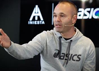 إنييستا يعلق على إمكانية عودته إلى برشلونة كمدرب