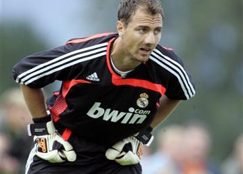 حارس ريال مدريد السابق ميسي زائف واستفزازي مثل برشلونة وجوارديولا