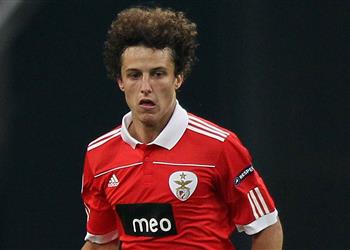 ديفيد لويز يكشف موقفه من العودة إلى بنفيكا