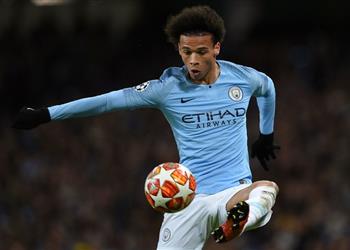 مدافع ألمانيا يحذر ساني من ترك مانشستر سيتي والانتقال إلى بايرن ميونخ