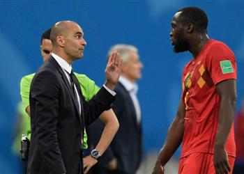 مدرب بلجيكا يطالب بعدم انتقاد لوكاكو ويستشهد بـ مارادونا