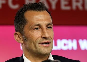 حميديتش يؤكد نريد جلب نجم دولي إلى بايرن ميونخ ومتفائل ببقاء نوير