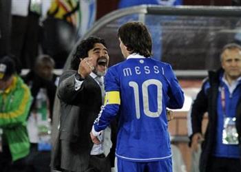 باسيلي لا يمكن المقارنة بين ميسي ومارادونا