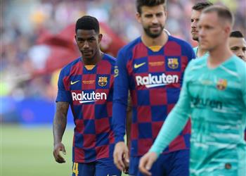 روما يستهدف التعاقد مع مدافع برشلونة