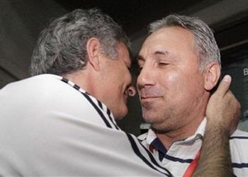 نجم برشلونة السابق مورينيو لم يكن مترجم ا في البارسا