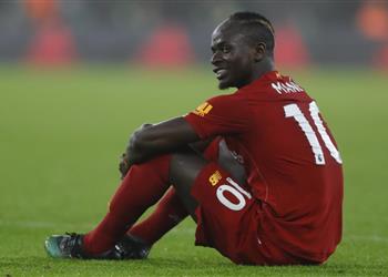 مدافع السنغال السابق يحرض ماني على الرحيل من ليفربول