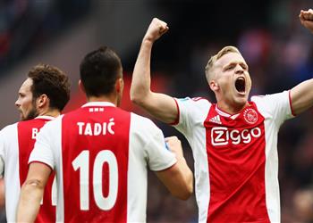 نيوكاسل ينافس ريال مدريد على لاعب أياكس في ميركاتو الصيف