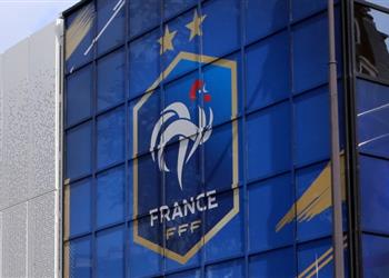 الاتحاد الفرنسي يصدر بيان ا رسمي ا بشأن إلغاء الدوري ويطالب الأندية إبلاغه بالعواقب