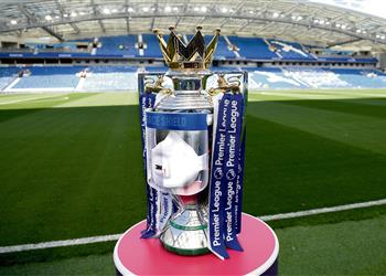 فيفا يحذر لاعبي الدوري الإنجليزي من البصق على أرض الملعب ويحدد عقوبة المخالفين