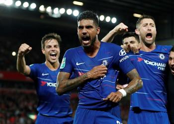 إنتر ميلان يسعى لضم ظهير تشيلسي في الصيف