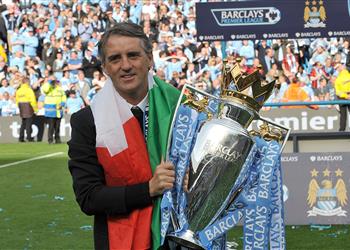 مدافع مانشستر سيتي السابق مانشيني كاد يتسبب في حرب عالمية ثالثة بسبب يايا توريه