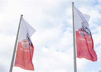 كولون ي علن إصابة 3 أشخاص بـ كورونا ويرفض تجميد التدريبات