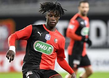 ريال مدريد يتلقى صدمة بشأن صفقة كامافينجا بعد إلغاء الدوري الفرنسي