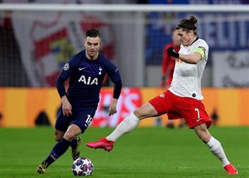 نجم لايبزيج يعلق على اهتمام توتنهام