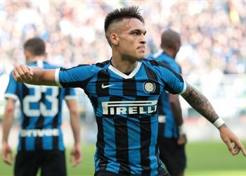 مهاجم إنتر ميلان السابق انتقال لاوتارو إلى برشلونة فرصة ذهبية للعب بجوار ميسي