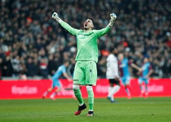 مدرب تركي حارس طرابزون سينتقل إلى ليفربول في الصيف