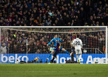 ميامي يكشف حقيقة ارتباطه بالتعاقد مع ثنائي برشلونة وريال مدريد