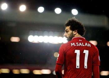 مدافع آرسنال السابق يشيد بـ محمد صلاح لاعب استثنائي