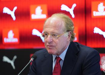 رئيس ميلان يعلن عن إصابات جديدة بفيروس كورونا في الفريق