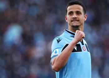 مدافع لاتسيو متحمس بسبب اهتمام برشلونة بالتعاقد معي