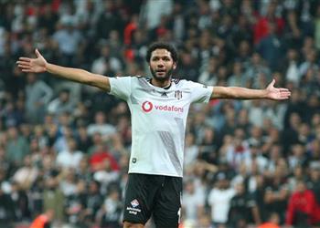 وكيل أعمال محمد النني يكشف حقيقة إصابته بفيروس كورونا