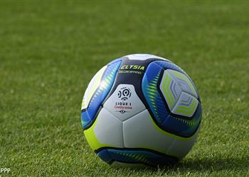 ليون يطالب في بيان رسمي بإعادة النظر في قرار إلغاء الدوري الفرنسي