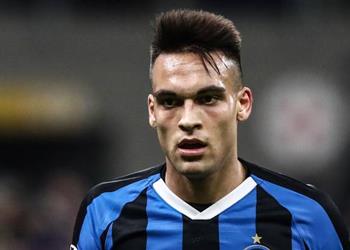 إنتر ميلان يحدد بديلين لـ لاوتارو مارتينيز حال رحيله إلى برشلونة