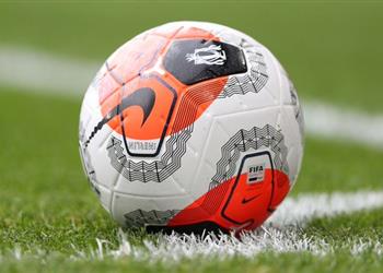 الحكومة البريطانية تعطي الضوء الأخضر لعودة الدوري الإنجليزي يوم 1 يونيو رسمي ا