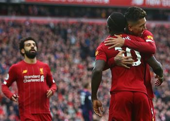 أوين يوجه نصيحة لـ محمد صلاح وماني وفيرمينو بشأن مستقبلهم مع ليفربول