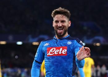 ميرتينز يحدد أولويته بعد اهتمام تشيلسي وإنتر ميلان بضمه