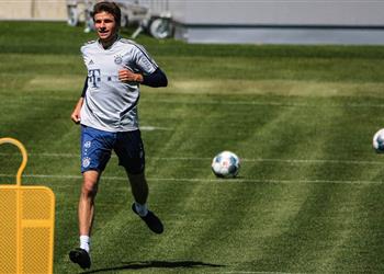 توماس مولر يثق في إنهاء الدوري الألماني بدون مشاكل