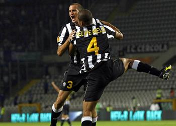 ميلو لدي مشاكل مع كيليني منذ أن ضربته على رأسه