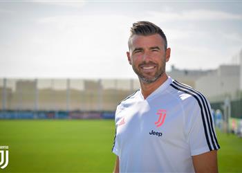 بارزالي يعلن رحيله عن يوفنتوس